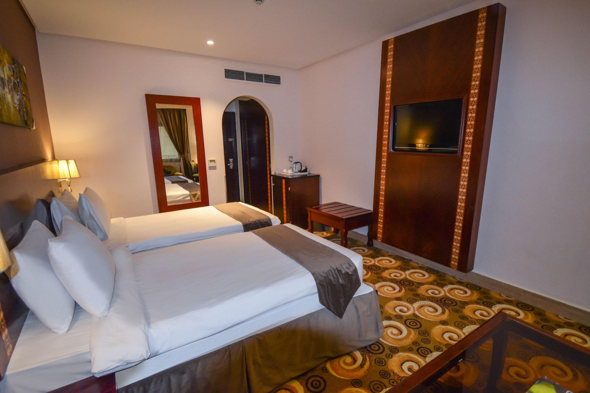 Reef Global Hotel 4*