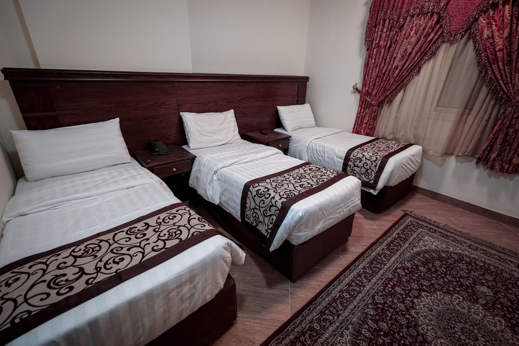 Qasr Al Azizia 3*
