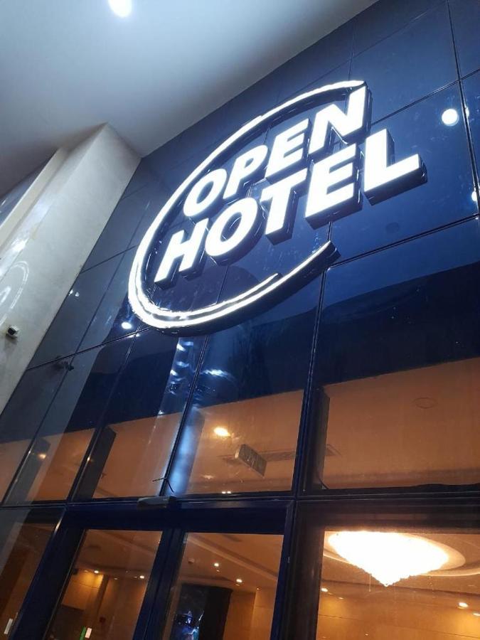 Open Hotel
