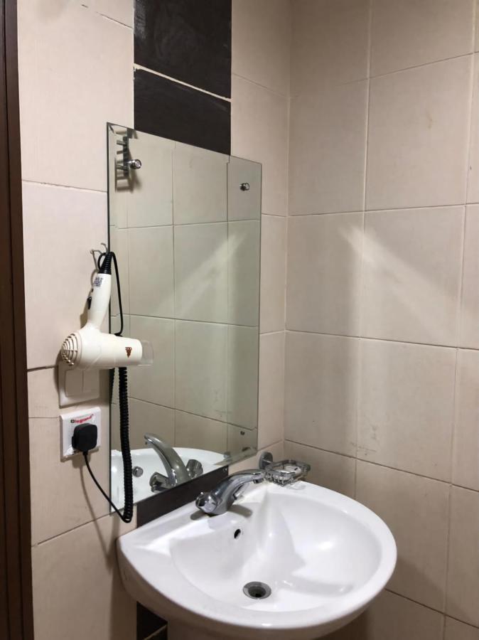 حسين بياري Hotel