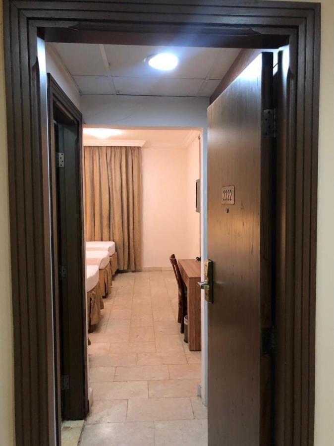 حسين بياري Hotel Mecca