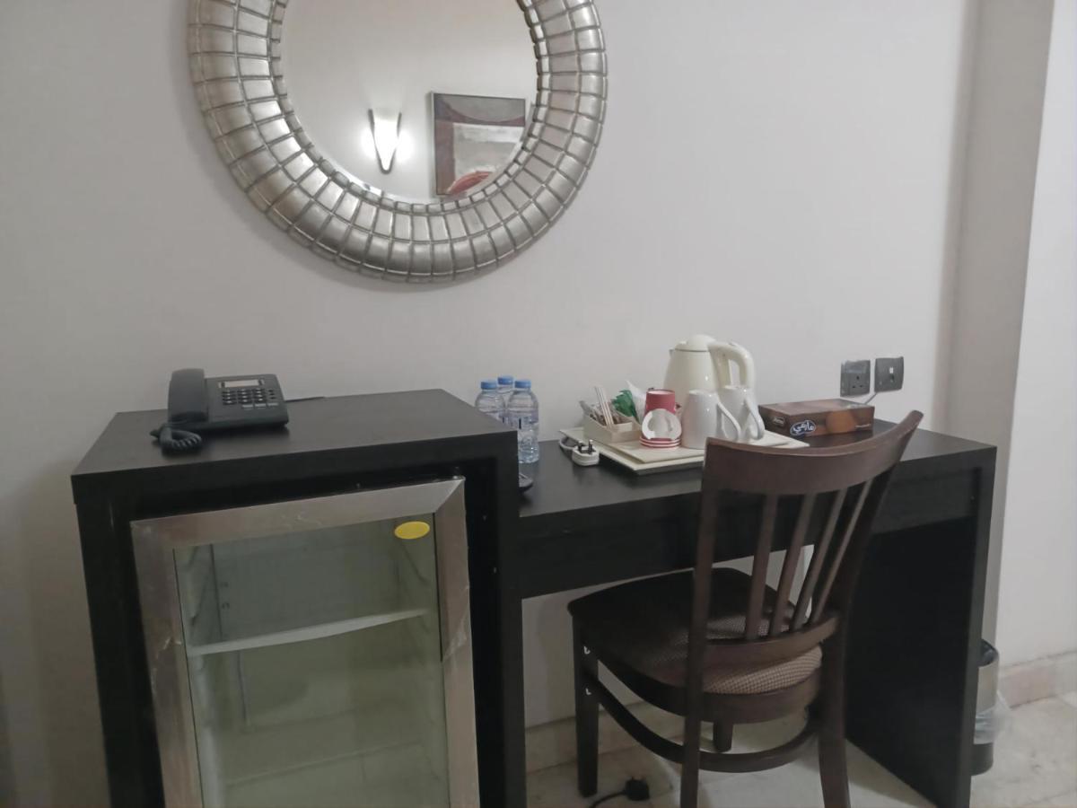 Hotel حسين بياري