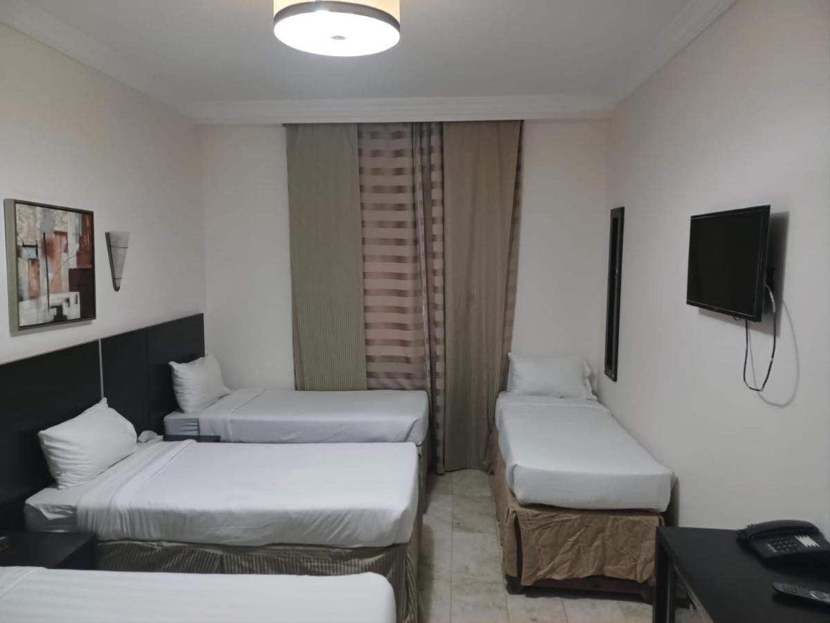 حسين بياري Hotel Mecca