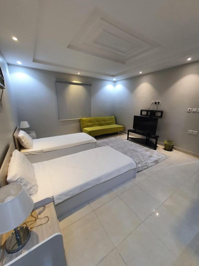Alkhuzama Apartment *