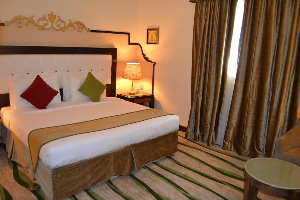 Manazel Al Ain Hotel 5*
