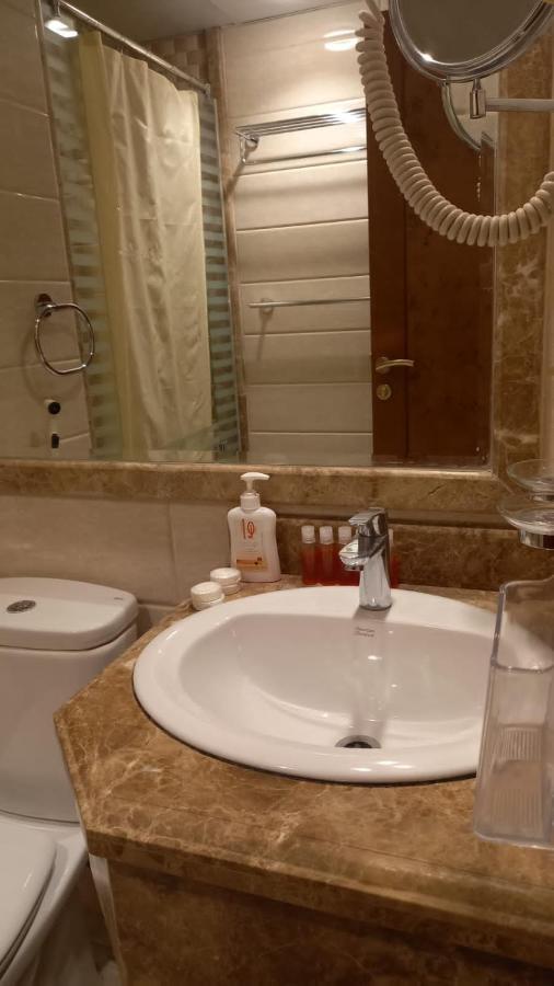 Anwar Al Aseel Hotel