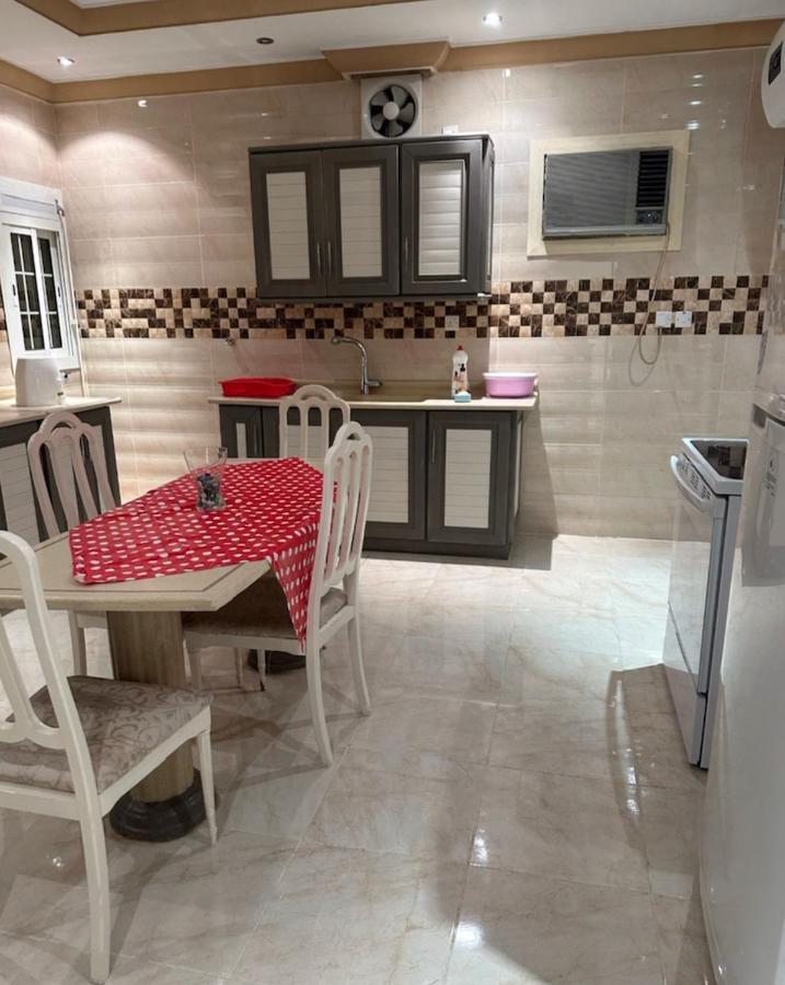 H.h مفروشة Apartment