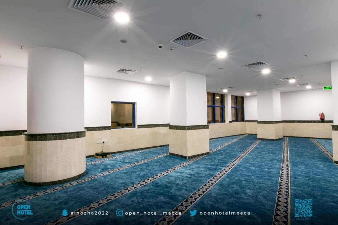 Hotel Open *