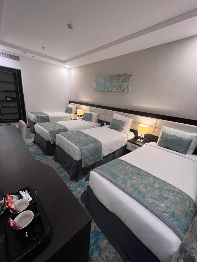 Open Hotel