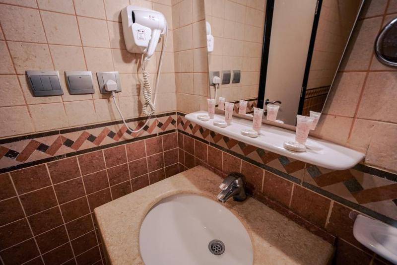 Qasr Ajyad Alsad Hotel *