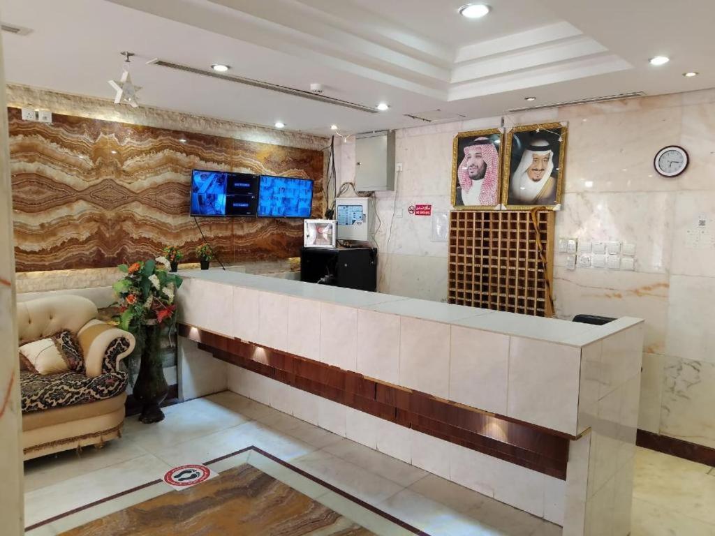 Luluat Al Sharq Al Awsat Hotel *