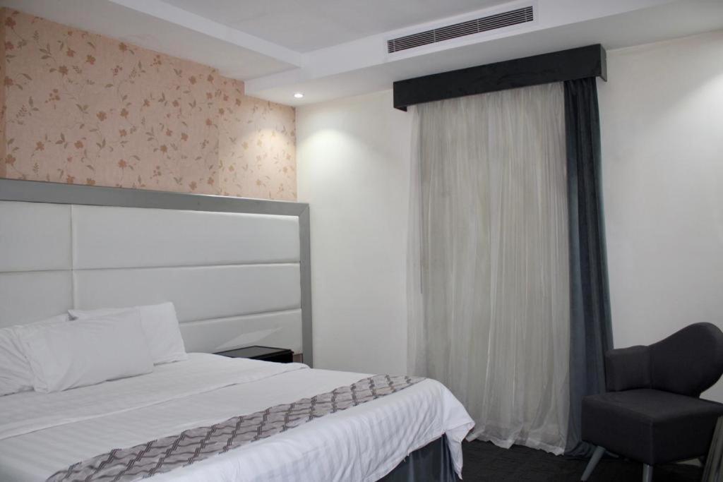 Shouel Furnished Aparthotel *
