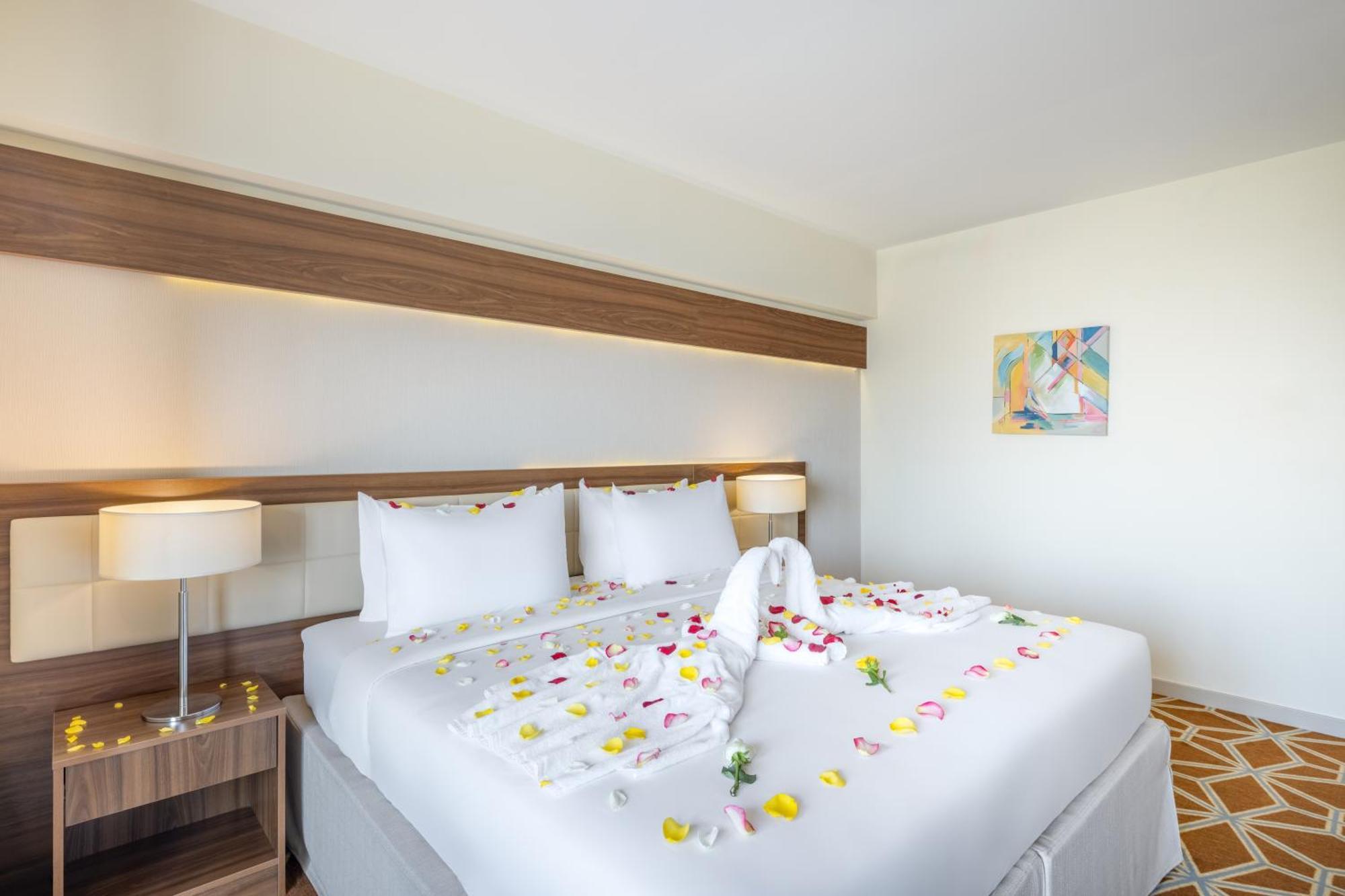 Blue Coral Hotel *