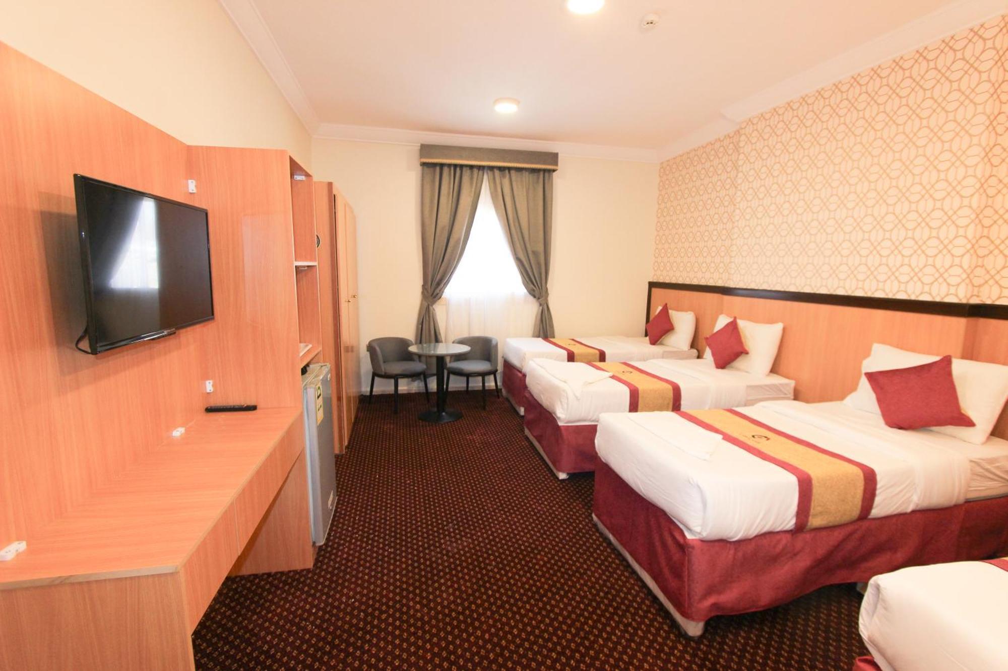 اعيان البركة Aayan Al Baraka Hotel 3*