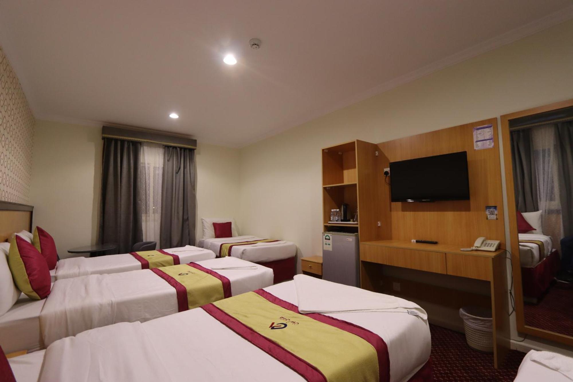 اعيان البركة Aayan Al Baraka Hotel