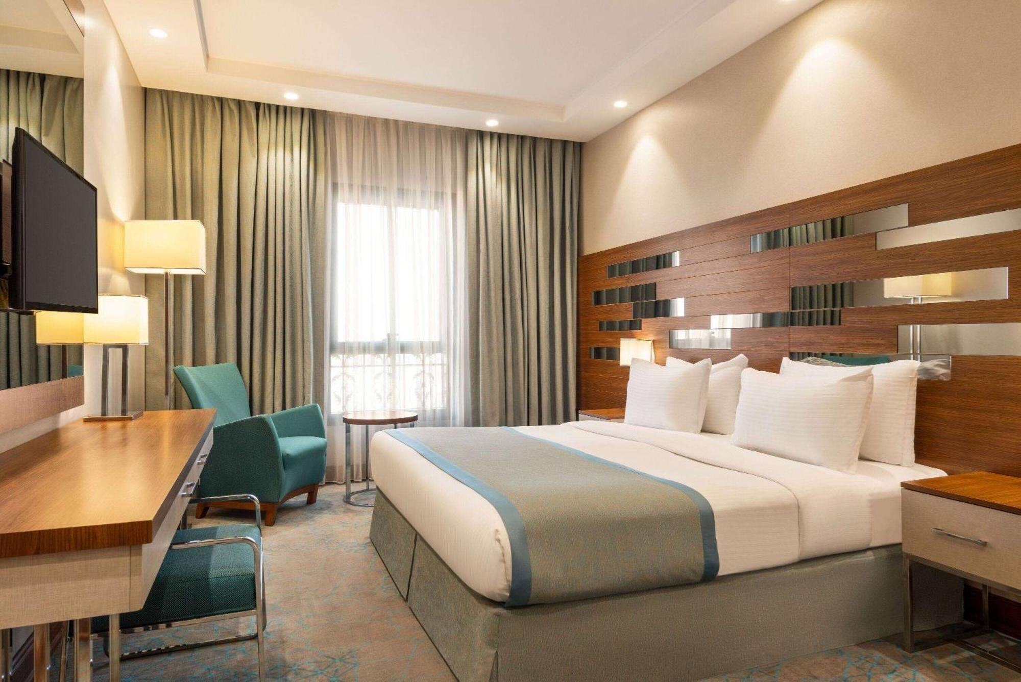 Hotel Ramada By Wyndham Makkah Zad Al Rawda 4*