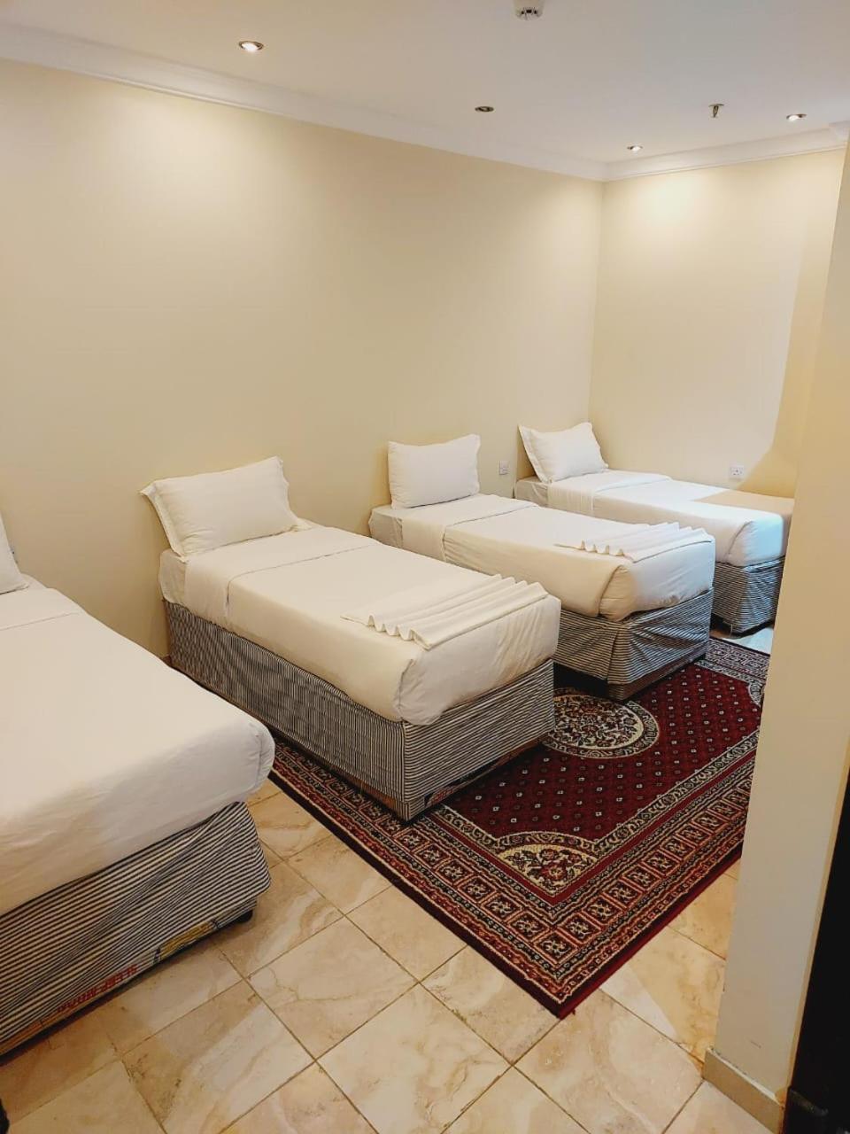 Kwthar Albaraka * Mecca