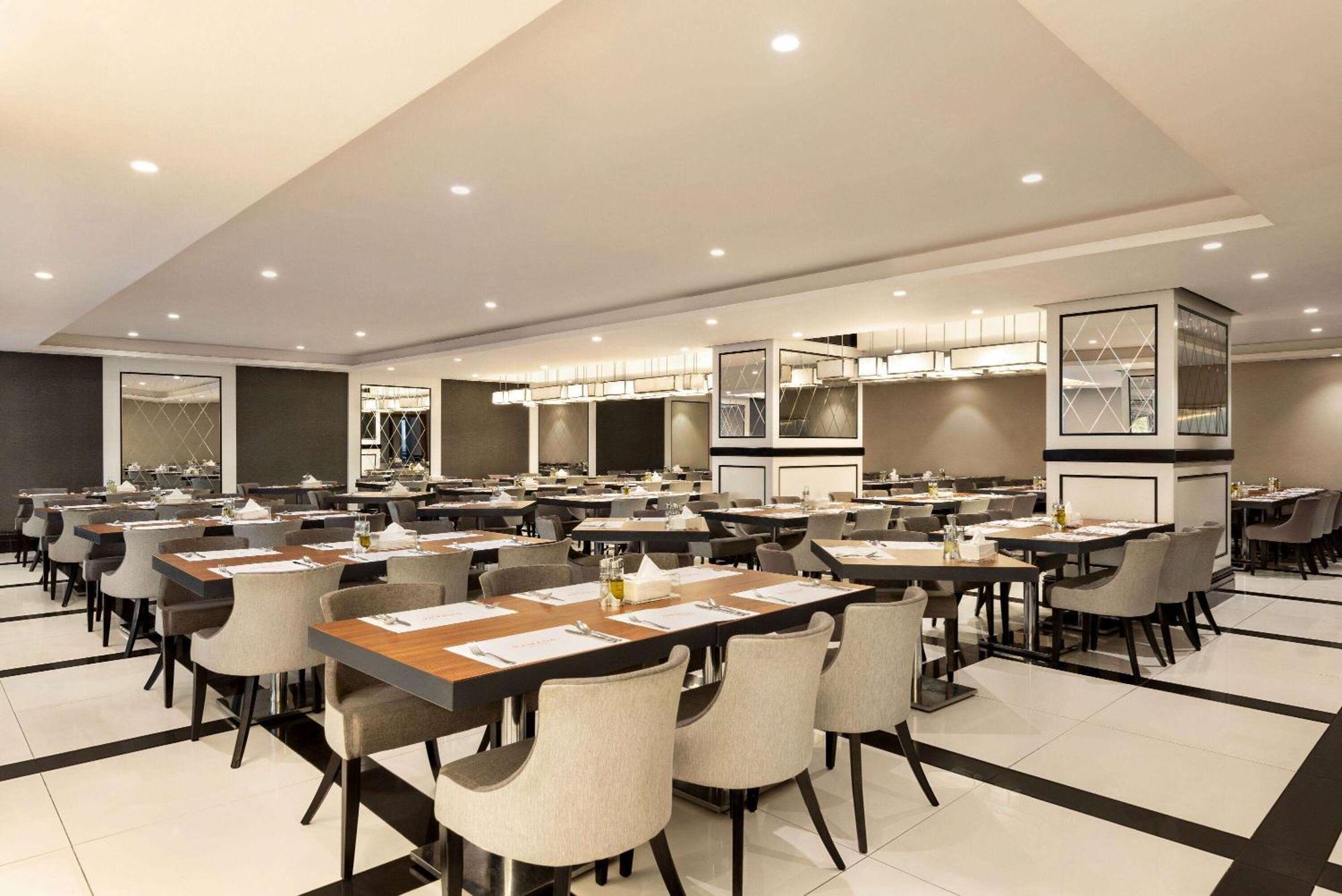 Hotel Ramada By Wyndham Makkah Zad Al Rawda 4*