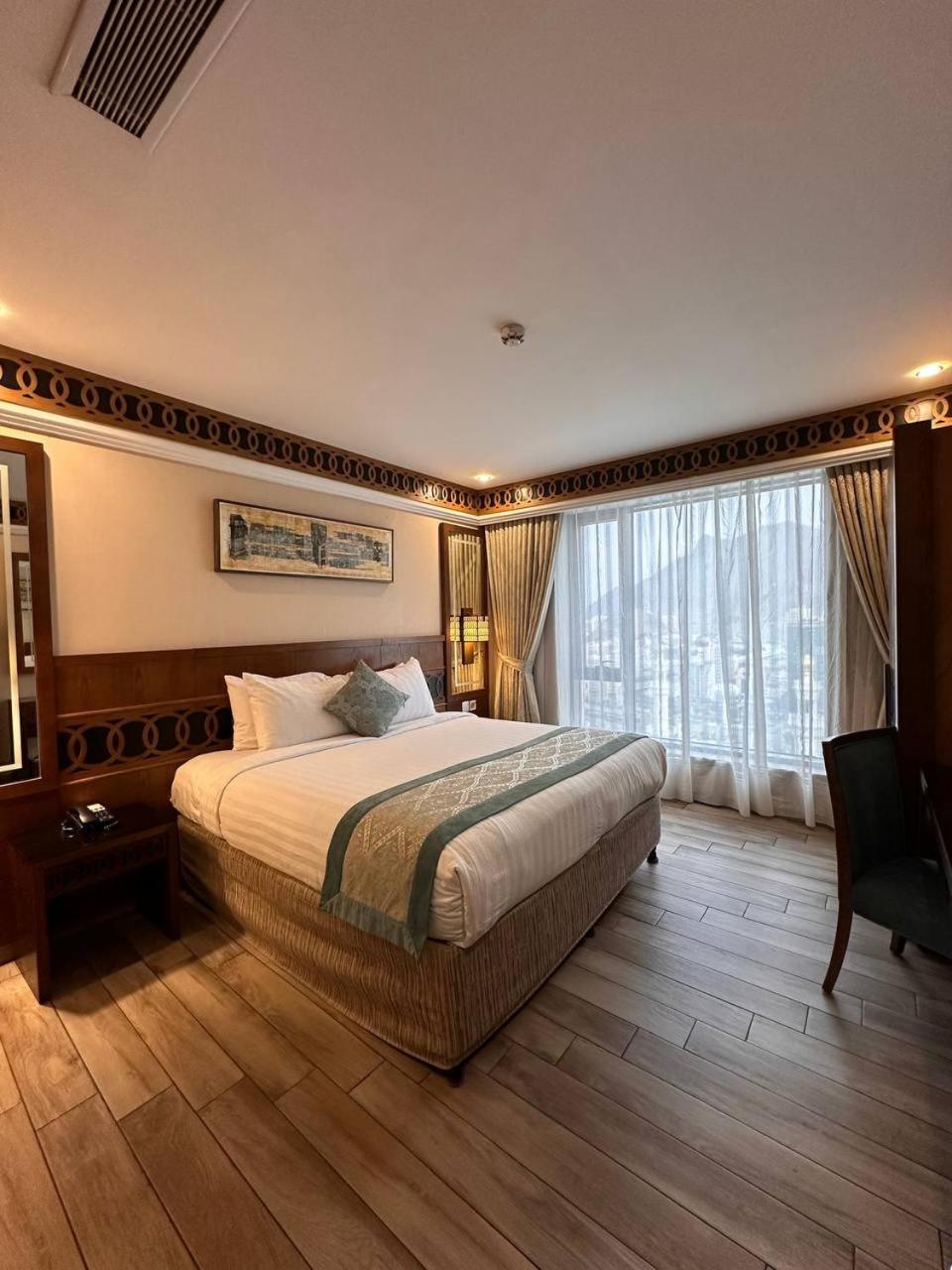Hotel Violet Al Azizia