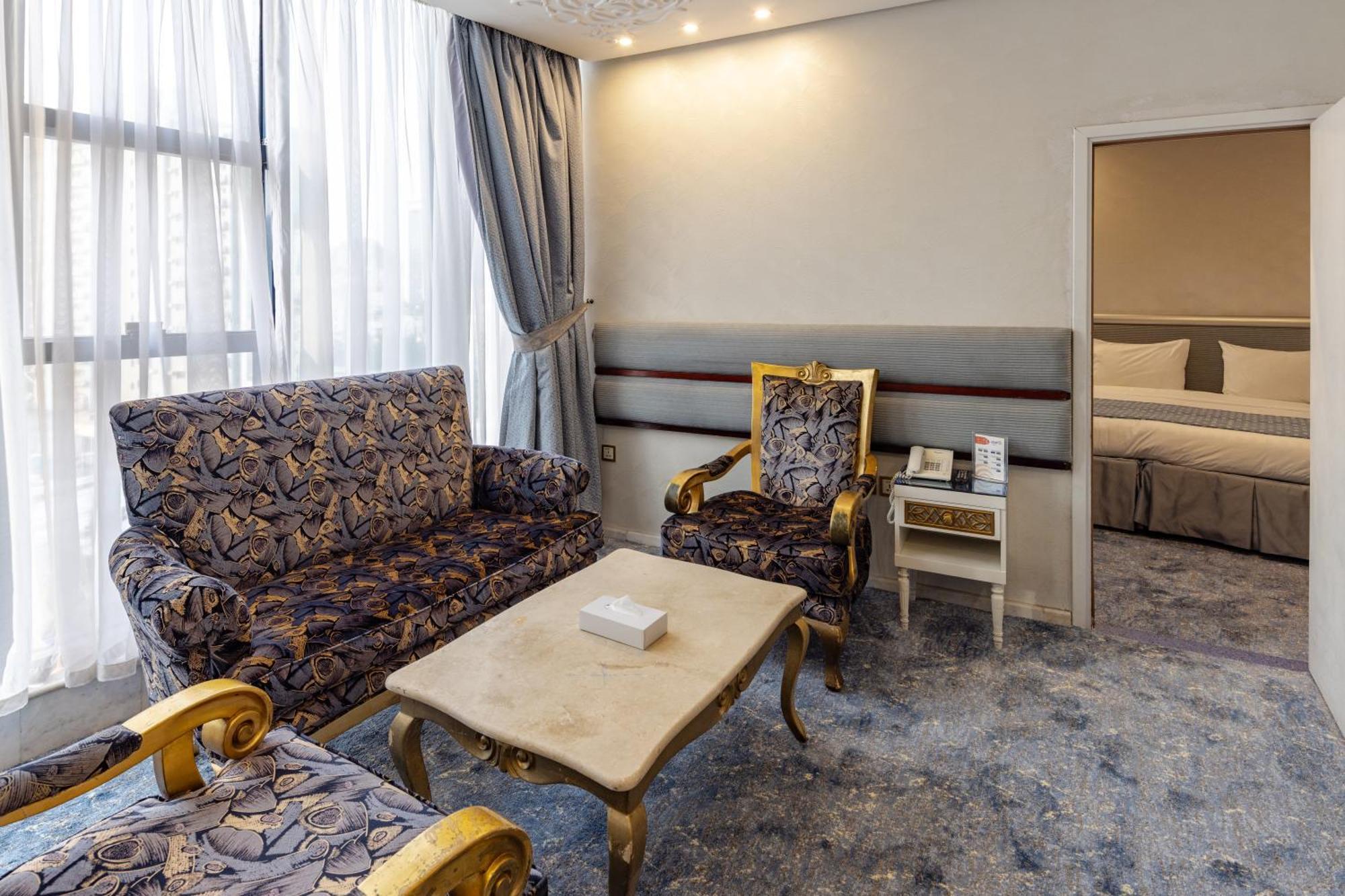 Montana Al Azizia Hotel