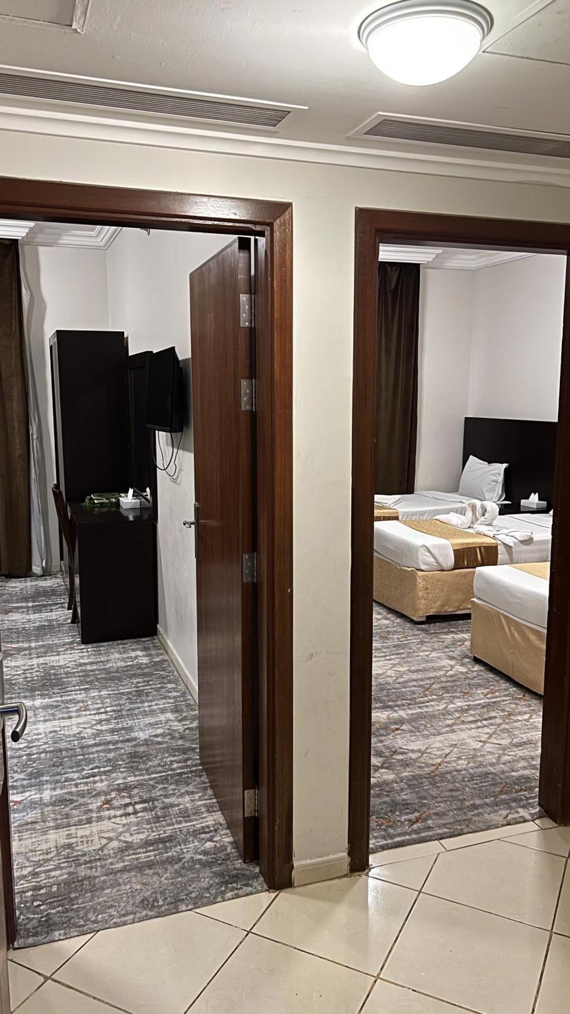 Al Mahbas Aparthotel *