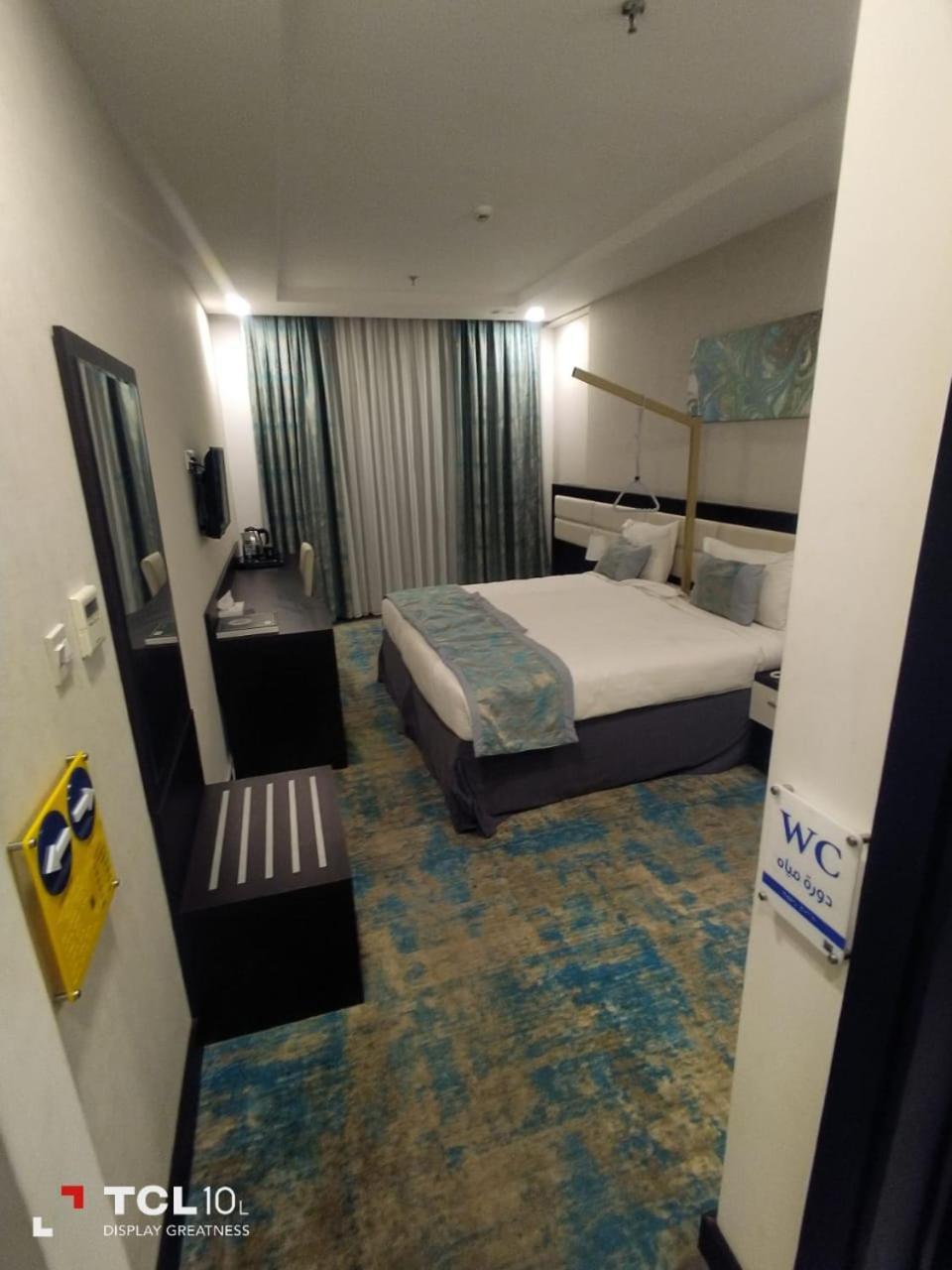 Open Hotel