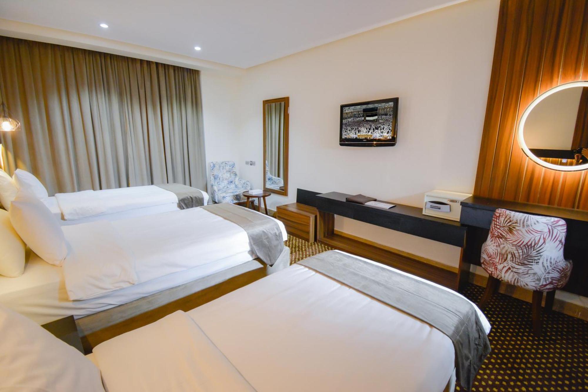 Reef Global 4*