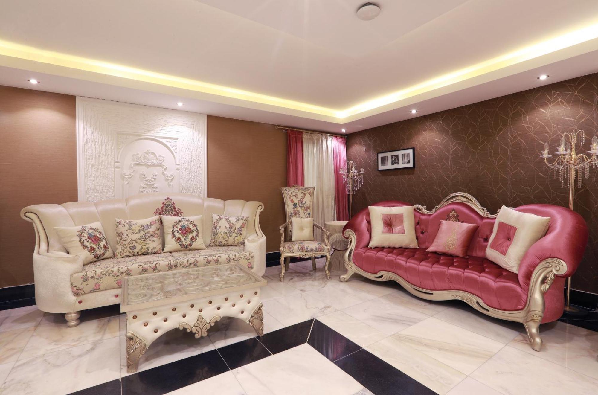 Burj Al Saif Hotel
