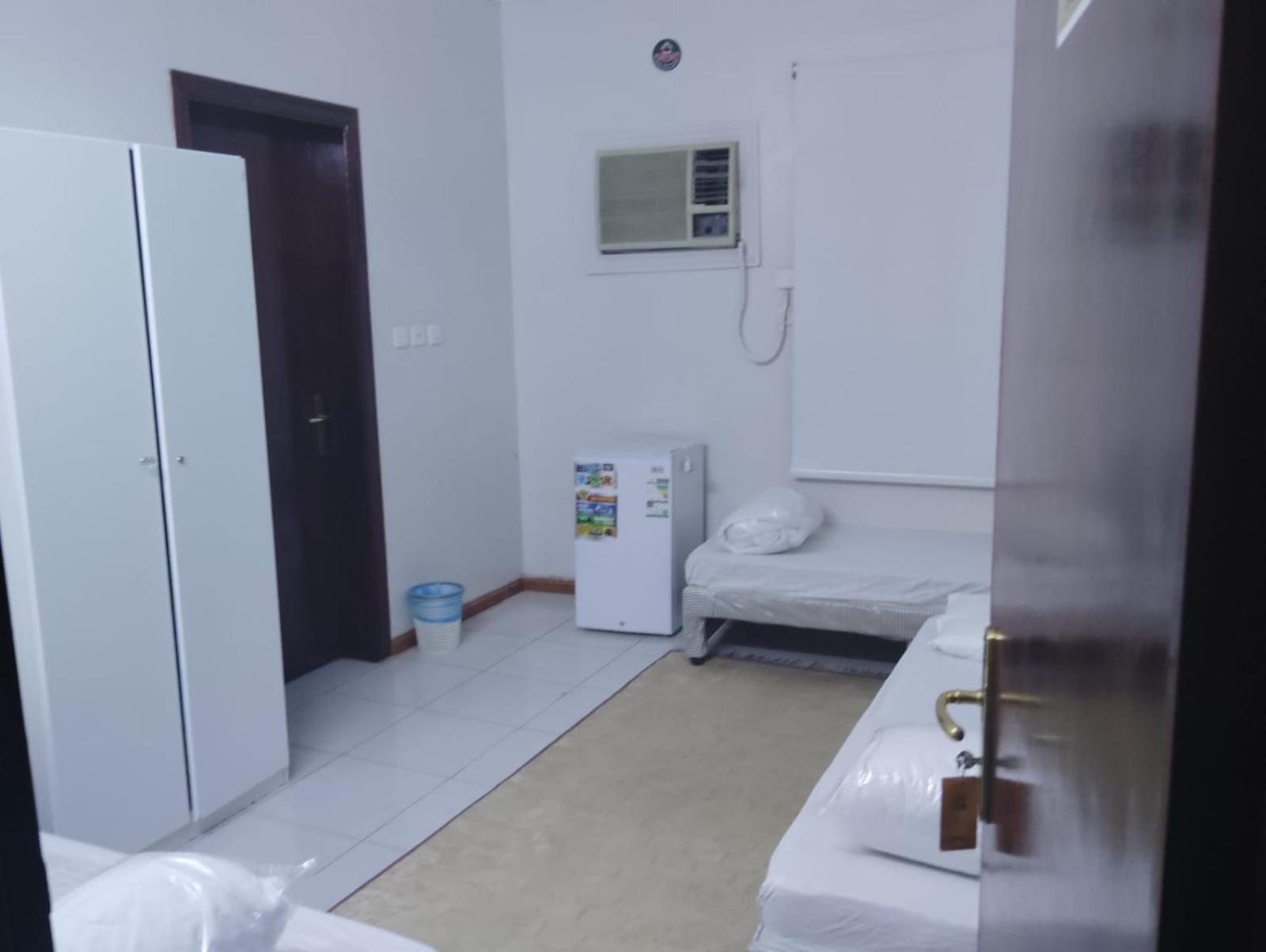 غرفة 10 دقائق مشي للحرم عمارة الإلهام و يوجد مواقف سيارات Makkah 10 Minutes To Alharam Walk Elham Building And Have Parking Car * Mecca