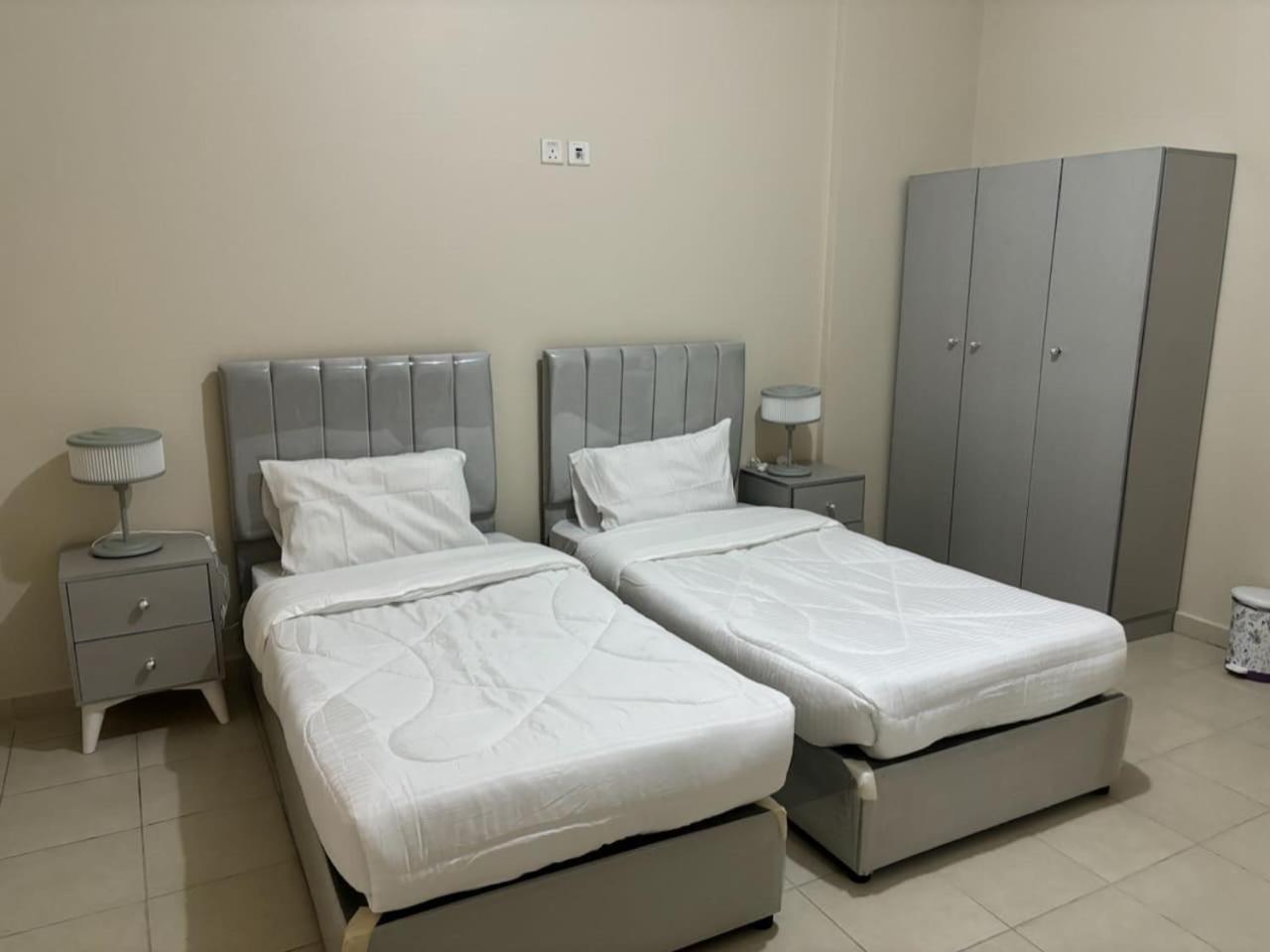 شقة فندقية في ابراج التلال Apartment *