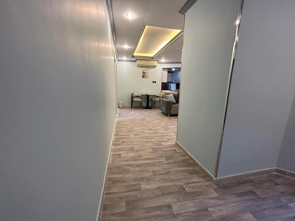 عمارة الشريف يحي للشقق المفروشه Apartment *