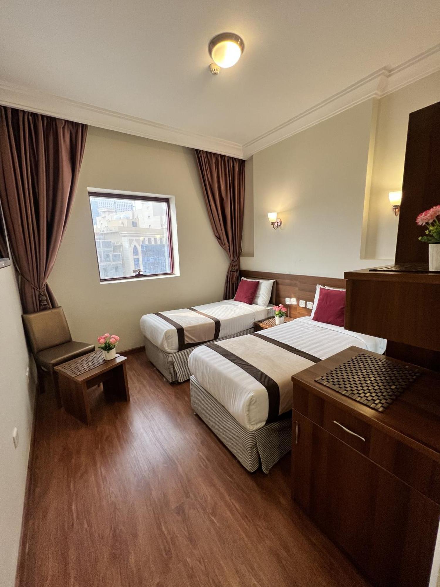 Tahleel Hotel *