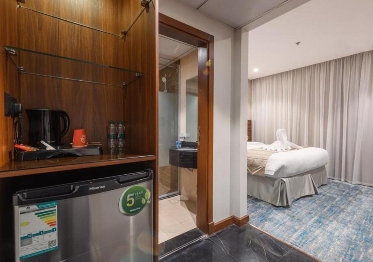 Manazel Al Zaireen Hotel *
