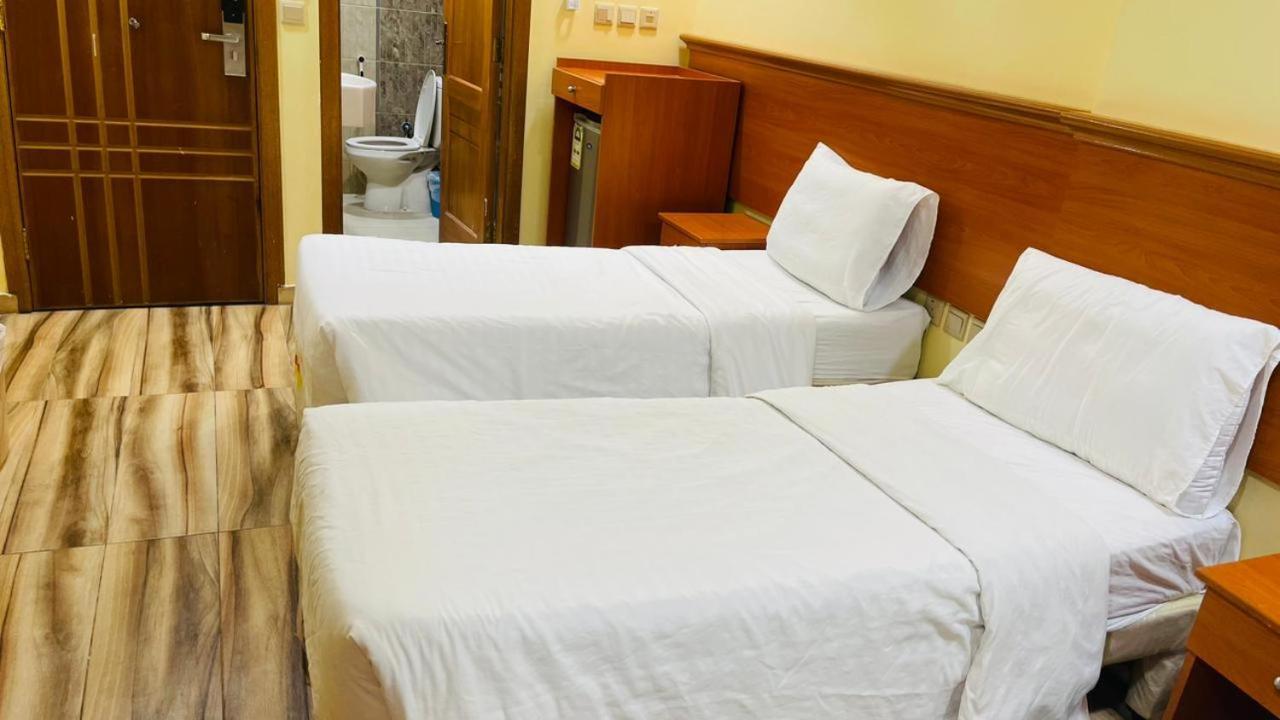Debaj Al Sondous Hotel *