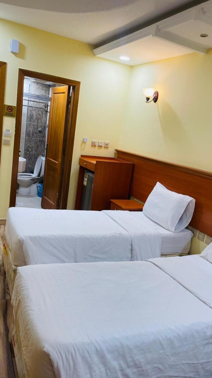 Debaj Al Sondous Hotel *