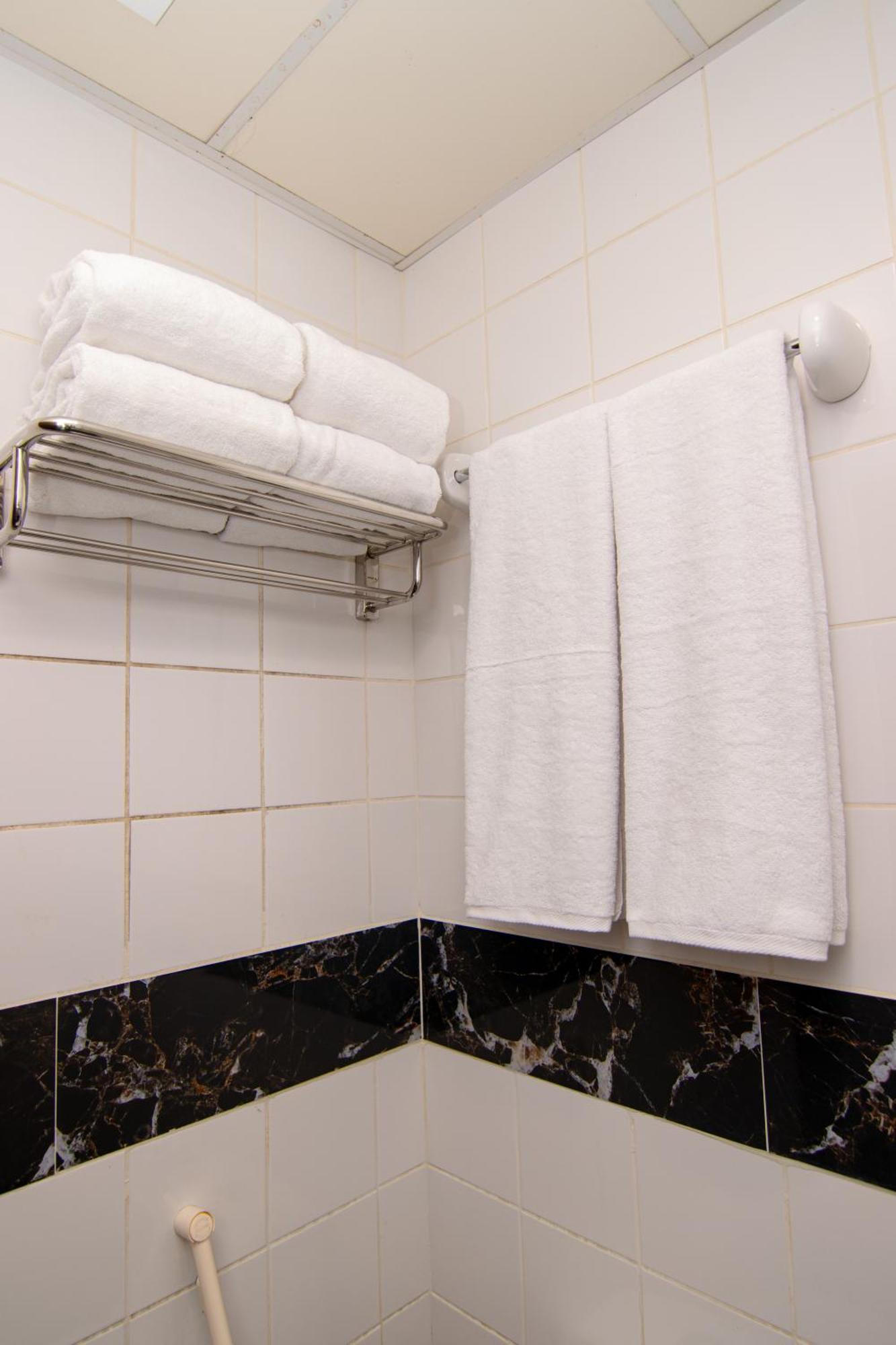 Shurakaa Al Khair Apartment