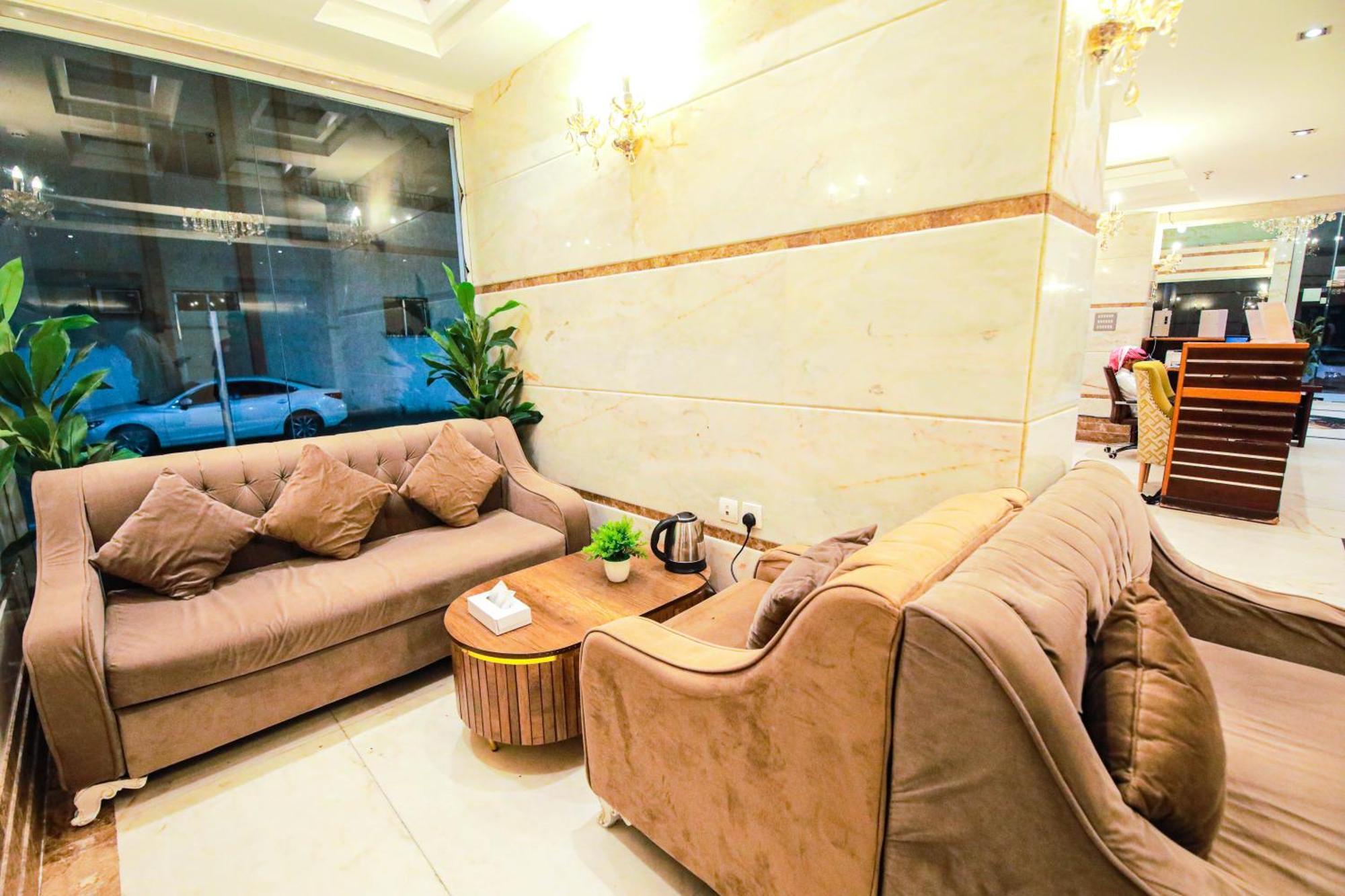 أعيان إن الخليج المسجد القطري Hotel *