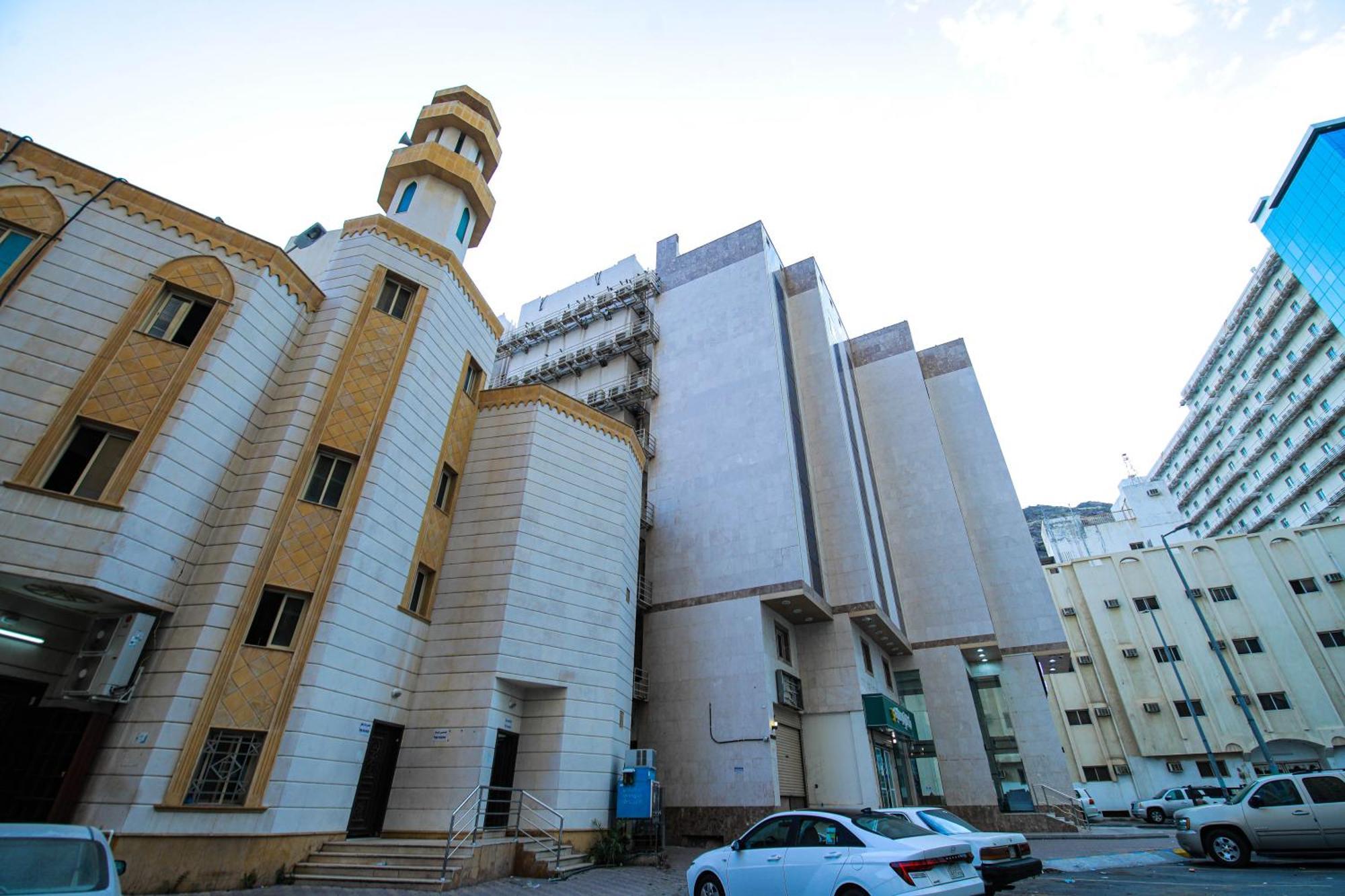 أعيان إن الخليج المسجد القطري * Mecca