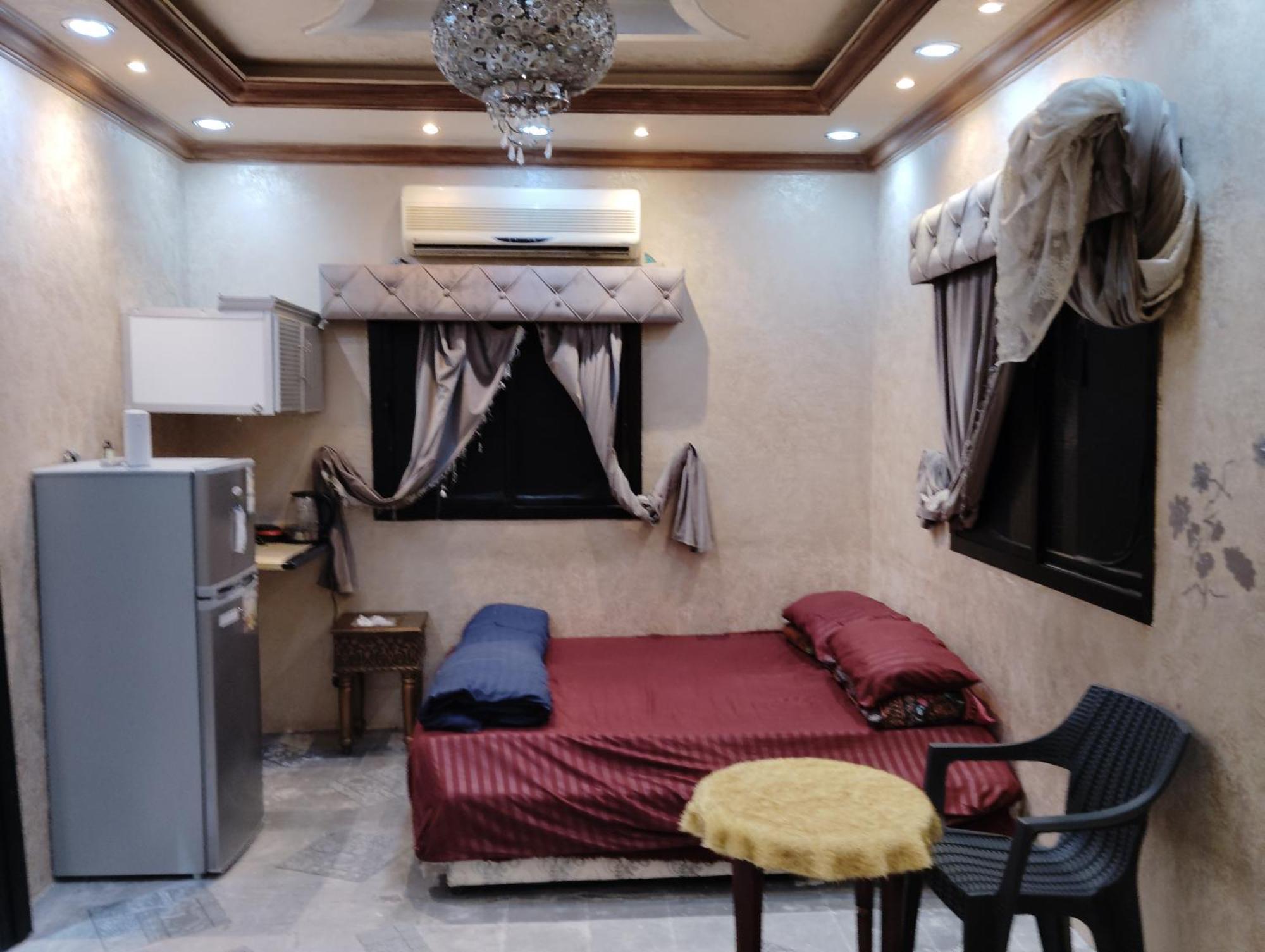 غرفة 10 دقائق مشي للحرم عمارة الإلهام و يوجد مواقف سيارات Makkah 10 Minutes To Alharam Walk Elham Building And Have Parking Car Apartment Mecca