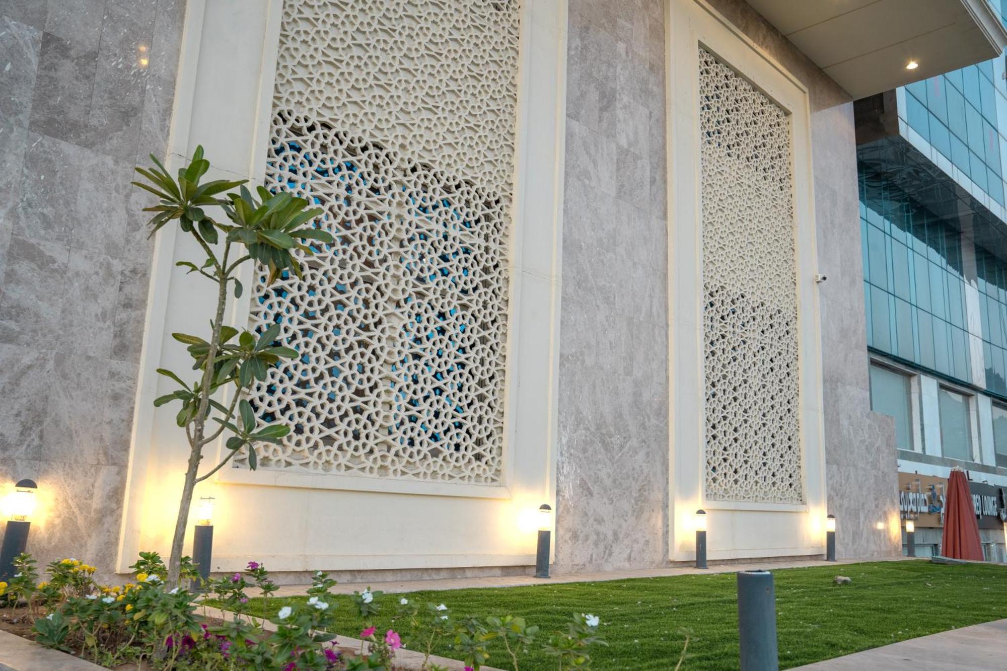 Karam Hotel