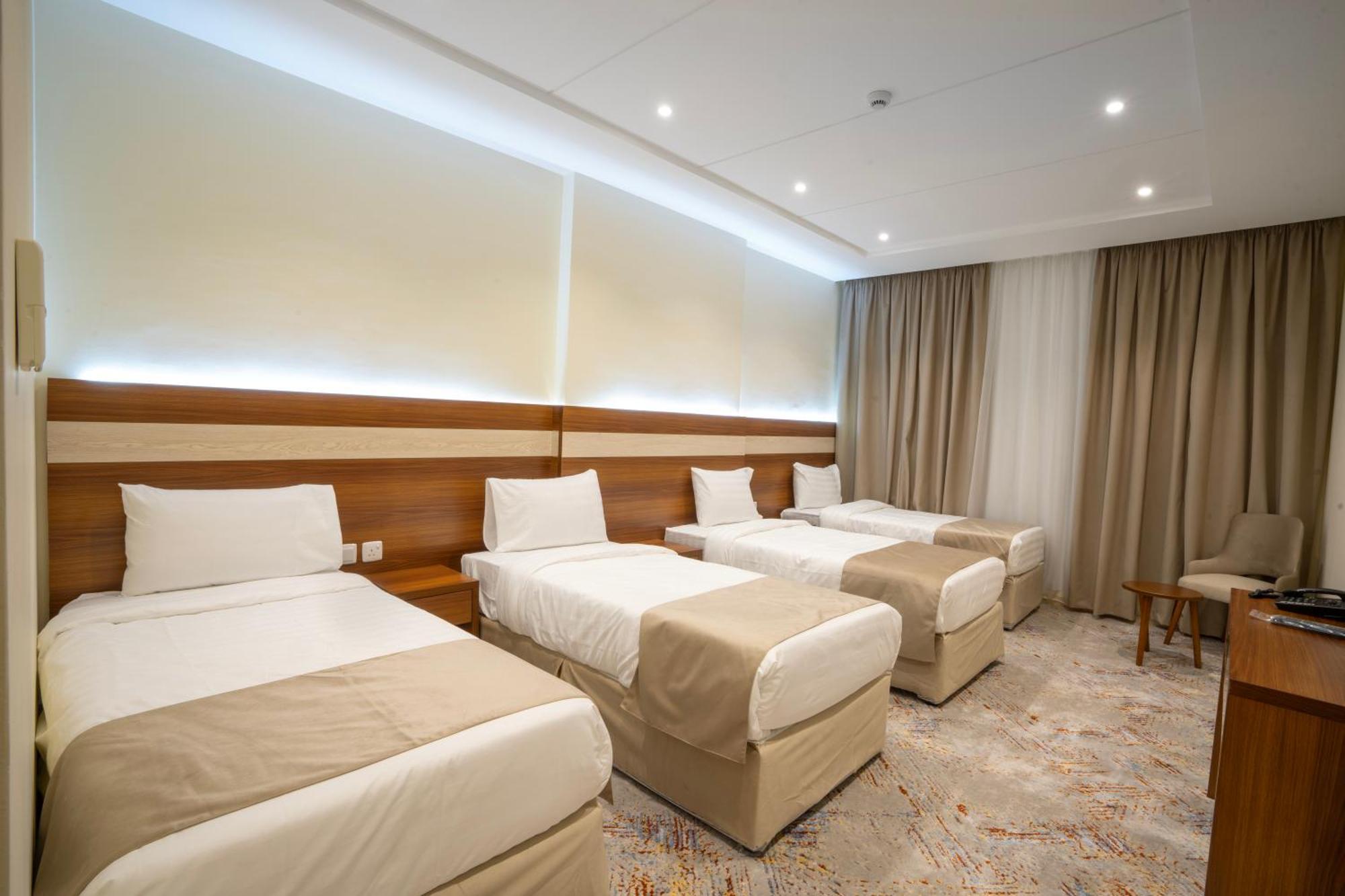 Karam Hotel *