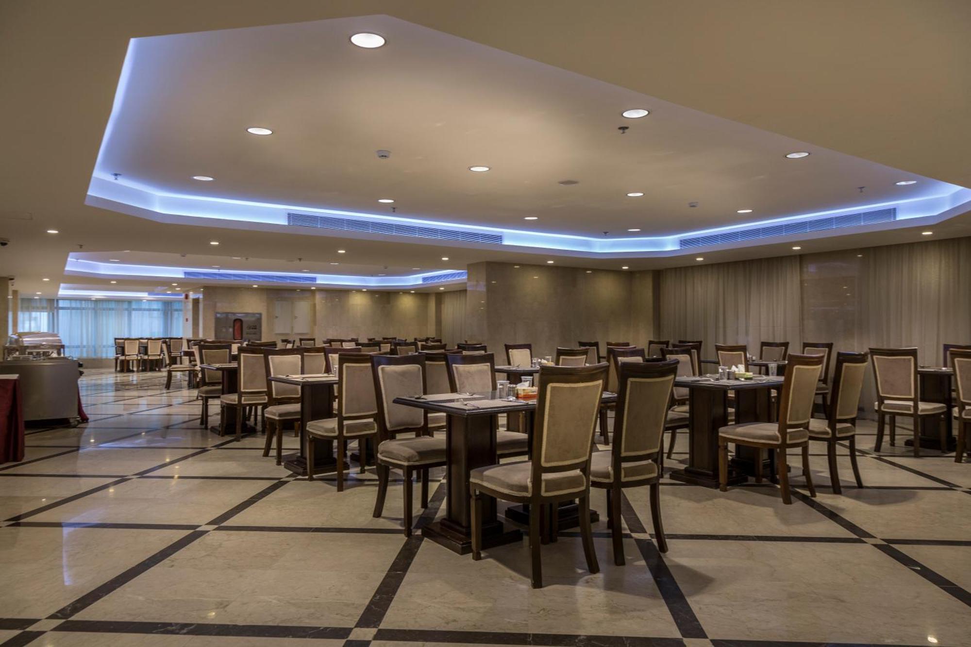Razana Al Rawdha Hotel