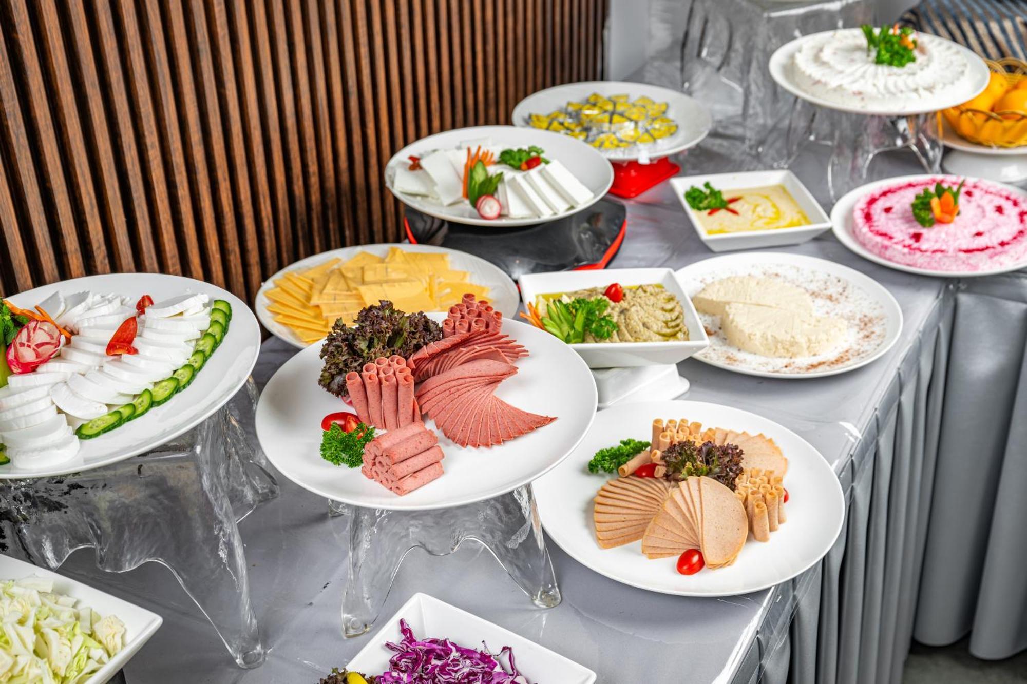 Elaf Qinwan