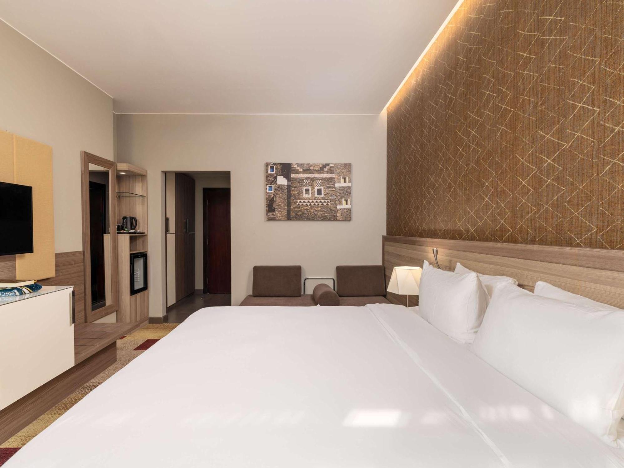 Mercure Makkah Aziziah 4*