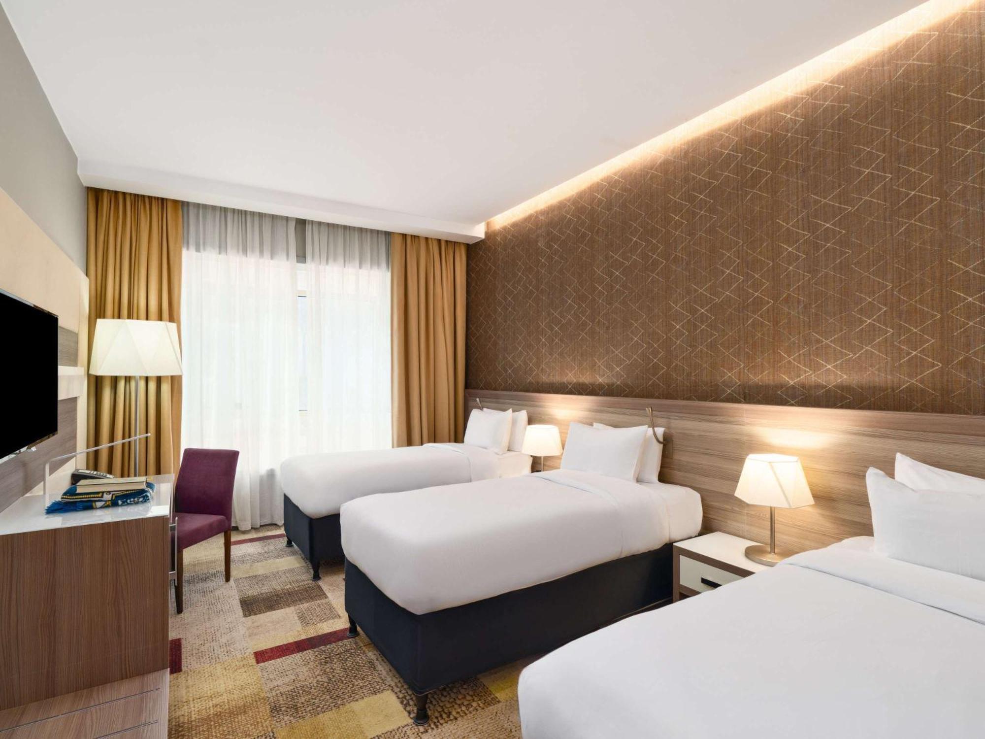 Hotel Mercure Makkah Aziziah 4*