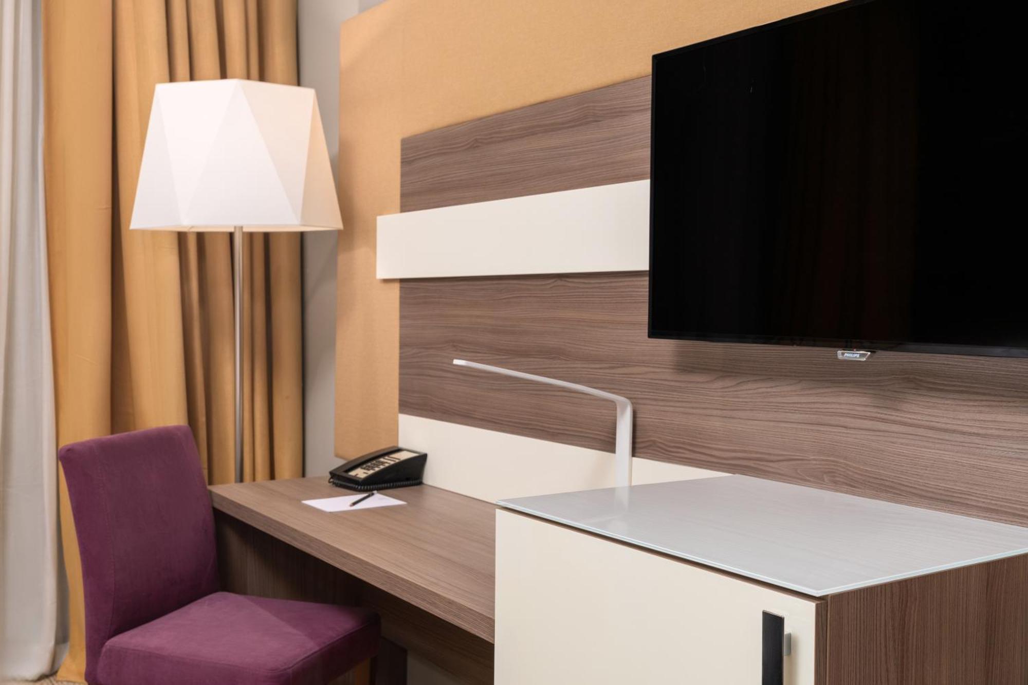 Mercure Makkah Aziziah Hotel 4*