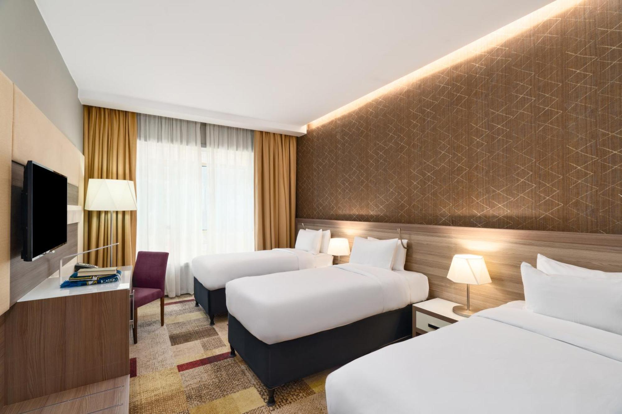 Mercure Makkah Aziziah Hotel 4*