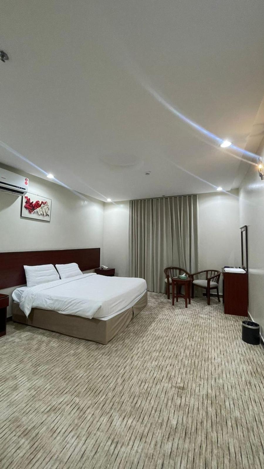 Hotel Kol Alayam *