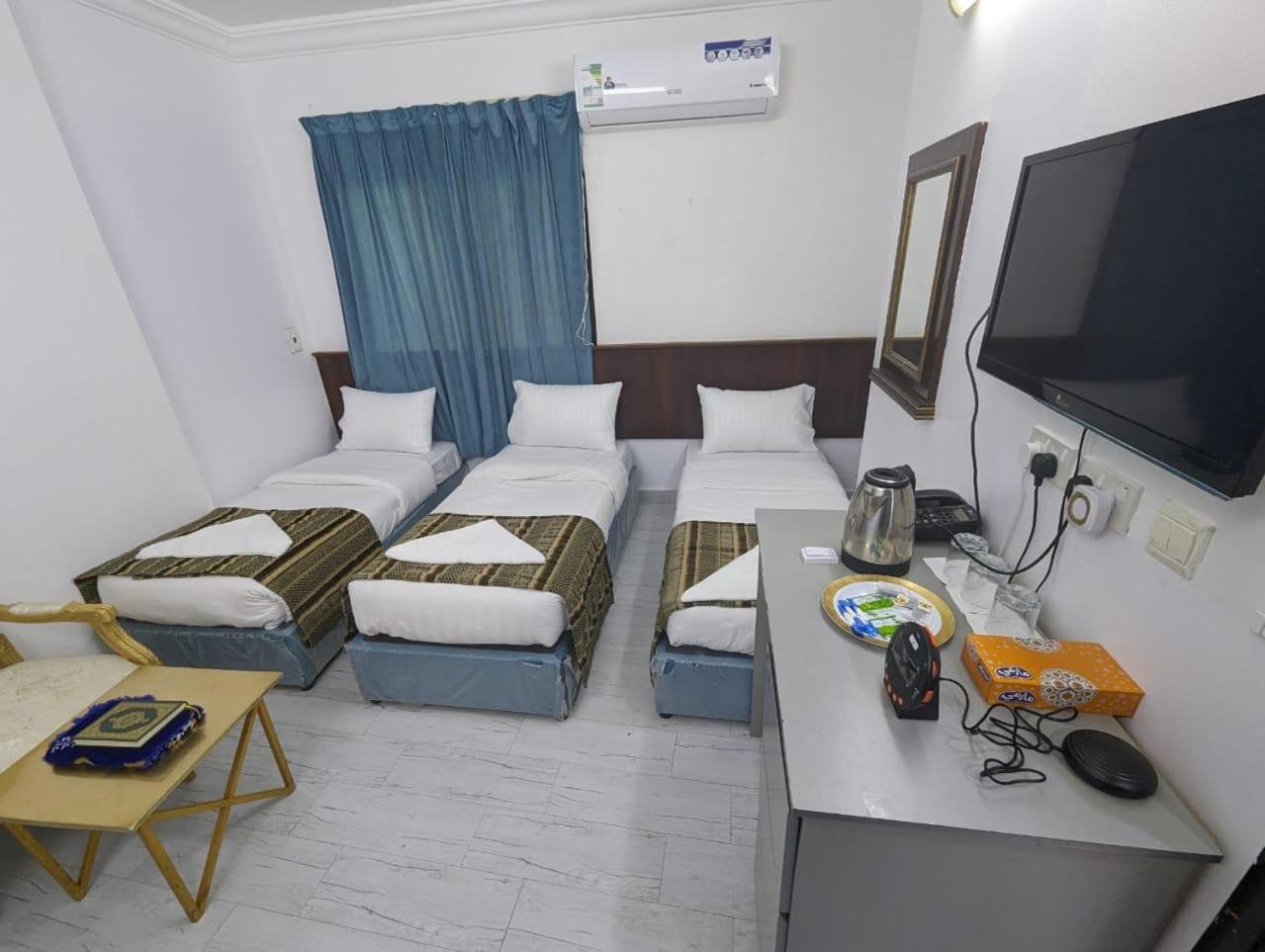 Burj Al Diyafa Mubarak Hotel *