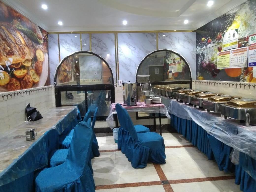 Burj Al Diyafa Mubarak Hotel *